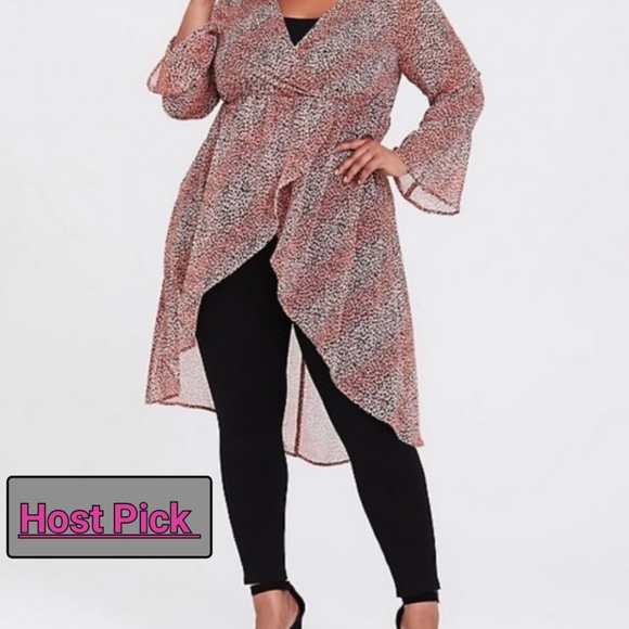HOST PICK Torrid's Pink Leopard Chiffon Top 1X - Picture 1 of 6
